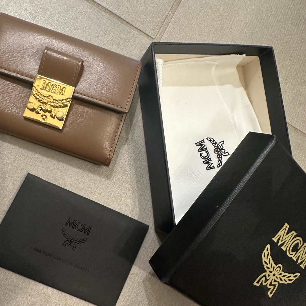 MCM Brown Leather Card Holder with Gold-Tone Logo Plate